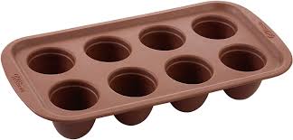 One look at a cake pop and you know why they are so popular. Amazon Com Wilton Brownie Pops Silicone Brownie And Cake Pop Pan 8 Cavity Muffin Pans Kitchen Dining