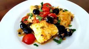 Il baccalà con patate sono un secondo piatto rustico molto appetitoso presente nella tradizione culinaria di molte regioni italiane. Baccala Con Olive E Pomodorini Di Rita Chef Gustoso E Succulento Youtube