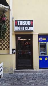 Atunci cand doresti sa ai propria afacere ai doua optiuni: Afacere La Cheie Bar Centrul Vechi Bucuresti Cedez Anuntul Ro