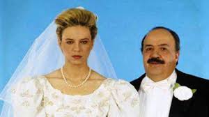 La regina della tv, dal marito, si lascia andare e si racconta come non aveva fatto mai. Maria De Filippi E Maurizio Costanzo La Dichiarazione D Amore Per Le Nozze D Argento Aciclico Com