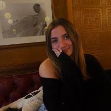 Emmerdale star rosie bentham has weighed in on fan theories suggesting her character gabby thomas is poisoning kim tate. Rosie Bentham Biography Age Height Husband Net Worth Family