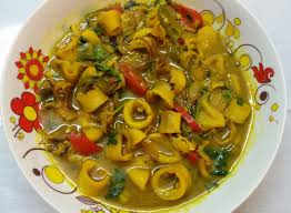 Masukkan bunga lawang, kayu manis, serai. Elena S Kitchen