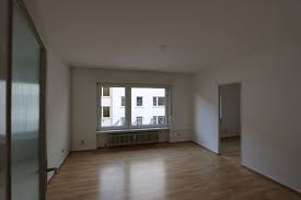 Entsprechend gefragt ist auch der offenbacher immobilienmarkt. 2 Zimmer Wohnung Zu Vermieten Bernardstrasse 41 63067 Offenbach Am Main Stadtmitte Mapio Net