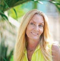 Lorie Mullins's Instagram, Twitter & Facebook