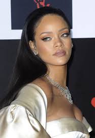 Rihanna Hairstyle Timeline Riri S Long Short Hairstyles Rihanna Hairstyles Sleek Back Hair Rihanna Long Hair