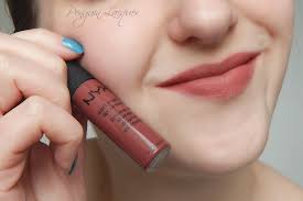 Surprisingly durable, lightweight and delightfully creamy with. Lip Cream Penguin Lacquer