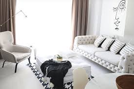 Küçük salon dekorasyonu fikirleri ile salonlarınızı çok daha kullanışlı şekillerde dekore edilerek çok geniş alanlardan alınan istifade ile eşdeğer kullanım alanları oluşturulabilmektedir. Kucuk Salonlar Icin Ozel Dekorasyon Dekorasyon Fikirleri