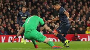 Man united suffer blow in title pursuit as arsenal claim a point sports mole19:49. Manchester United Singkirkan Arsenal Dari Piala Fa Bola Liputan6 Com