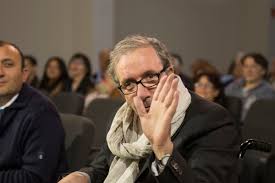Francesco nuti (firenze, 17 maggio 1955) è un attore, regista, sceneggiatore produttore cinematografico e cantante italiano. Dramma Per Francesco Nuti Maltrattato Dal Badante Giornale Di Sicilia