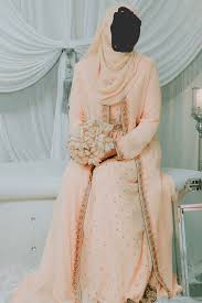 Konsep haute couture dapat dikategorikan sebagai mahakarya tertinggi dalam dunia desain fashion. Baju Kahwin Dress Off 65 Medpharmres Com