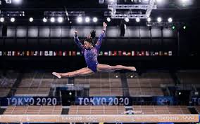 When does simone biles compete and how many medals could she win? 6qzarnmfyxqjim