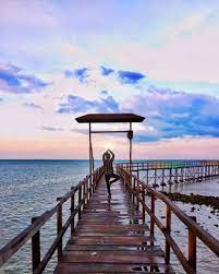 Pantai kutang di lamongan ini mulai terkenal sebab nama pantainya. Pantai Kutang Kabupaten Lamongan Jawa Timur