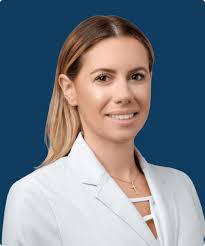 Johana Nieves's Instagram, Twitter & Facebook