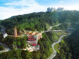 The First World Hotel In Genting Malaysia Hotel World First Rooms Roller Sunrise Photography Visit Asia Theme Park
