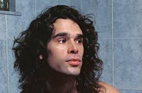 Zé Ibarra apresenta “Transe”, primeiro single de seu segundo álbum