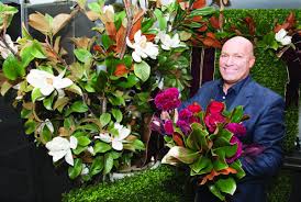 The art of holiday florals