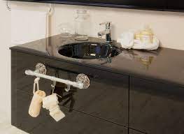 Subito a casa, in tutta sicurezza. In Bagno Accessori Senza Viti E Tasselli Cose Di Casa