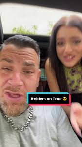 Soo cool, dass Papa gestern diese Idee mit dem dicken Auto hatte. 😋 Auch  wenn der Wagen nur geliehen ist. 🤩 Steht mir, oder? 😎 Emma 📺 Köln 50667  immer Mo-Fr ab 18:05 Uhr bei @RTLZWEI #Überraschung ...