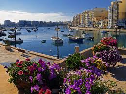 Malta St Julians Assista Fundos Hd De Cidades Em Diferentes Paises St Julians Malta Agua