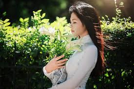 Image result for tháng 3 hoa Huế images