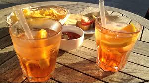 May 25, 2021 · lo spritz disobbediente della torteria di chivasso potrebbe costare caro ai sostenitori della titolare rosanna spatari. Aperitivo Da 10 E Lode Alcune Irresistibili Varianti Dello Spritz