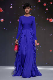 تصاميم مختلفة لعائشة رمضان من أسبوع الموضة بدبي لموسم 2020 Fashion Dresses Victorian Dress