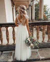 Best Hairstyles For Short Height Girls 30 Cute Hairstyles Petite Wedding Dress Wedding Dresses Hair Styles