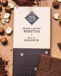 Notre Tablette Chocolat Noisettes Va Vous En Mettre Plein Les Mirettes Chocolat Chocolat Au Lait Chocolat Noisette