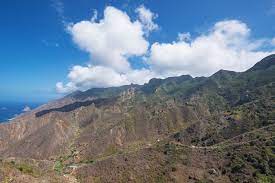 Montanhas De Anaga Paisagem Vulcanica Em Tenerife Ilhas Canarias Espanha Foto Premium
