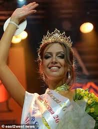 The former king of malaysia and his russian beauty queen wife have reportedly divorced just weeks after the birth of their son. Russian Beauty Queen Marries Malaysia S Sultan Muhammad V Daily Mail Online
