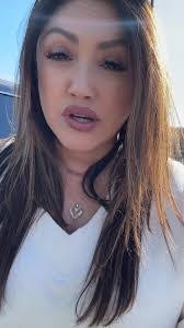 Michelle Knopp's Instagram, Twitter & Facebook