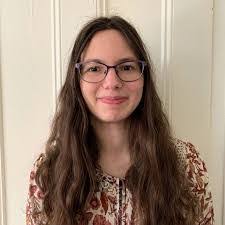 Vicki Powers's Instagram, Twitter & Facebook