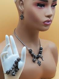 Vintage Grace Adele Enamel Fleur De Lis Charm Necklace, Bracelet, and  Matching Earrings Set