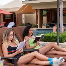 Set in a tropical resort, it follows the exploits of various guests and employees over the span of a week. The Books Of The White Lotus A Sharp Satire Of What Rich People Read Wsj