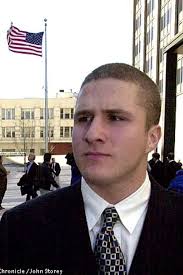 Napster Heirs Vie For Fans