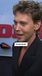 #AustinButler says Kaia Gerber picked his outfit for the ‘Bikeriders’  premiere 🥹