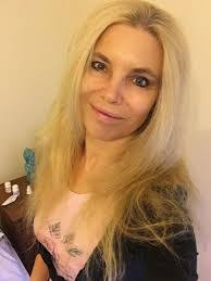 Lauren Ostrowski's Instagram, Twitter & Facebook