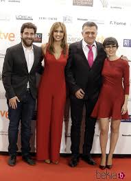 Free car hire is provided to enable you to explore pattaya and its surroundings whilst you're not topping up your. Gonzo Sandra Sabates El Gran Wyoming Y Thais Villas En Los Premios Iris De La Academia De Television 2015 Premios Iris De La Academia De Television 2015 Foto En Bekia Actualidad