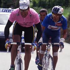 Giro d'italia team italia unlimited. Castelli Is Back In Pink As It Signs Jersey Deal With Giro D Italia Bikebiz