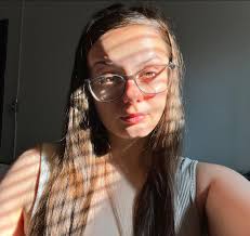 Hi everyone' my names Alexa Jensen and I'm new to this group! I look  forward to making friends with yall and exchanging advice (I'm beginning my  modesty journey).