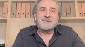 Έχω τρόπους να μιλάω κι ας φεύγουν οι άνθρωποι αλλά μου λείπει ότι δεν μπορώ να τους δώσω κάτι ανέφερε ο λάκης λαζόπουλος. Eidhseis Me 8ema Lakhs Lazopoylos Yupiii Gr