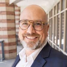 Ella Crowell's Instagram, Twitter & Facebook