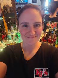 Come join Amanda Rose today working till 6pm!! Early Bird Specials $1.50  Bud Lights, Miller Lights, Buds and Coors Lights!! Happy Hour till 6pm!!