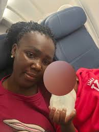 Ei, the struggle of motherhood and work de3, if you're not strong, hmmm  you'll think twice before even combing your hair 🤣. But listen, motherhood  is not the end of your dreams,