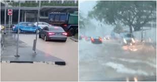 Pub says flash floods may occur in the event of heavy rain. Queenstown Bukit Timah Dunearn Flooded Due To Saturday Heavy Rain Mothership Sg News From Singapore Asia And Around The World