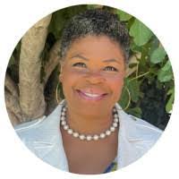 Tracey Corea's Instagram, Twitter & Facebook