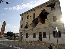 Ferioli, con alcuni tecnici, si è recato stamani, poco dopo le 8,30, alla struttura per verificarne la stabilita' quando alle 9. Terremoto Dell Emilia Del 2012 Wikipedia