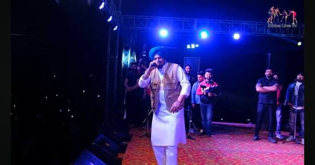 Dirba live show . #SidhuMooseWala #DirbaShow #LiveInDirba #MooseWalaLive  #LegendLiveOn #450KStrong #PunjabDaSher #MoosaJatt #MooseWalaAnthem  #NeverForget #PunjabiMusic #KabaddiCup #LiveShowVibes #RealOne #OneManArmy  #DilDaNiMada #DesiPride #FanMoment ...