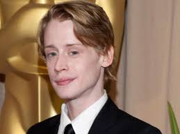 Macaulay culkin first came into showbiz when he was 4 appearing in a number of stage shows. Mila Kunis Macaulay Culkin Rubbishes Stories Of Heroin Addiction English Movie News Times Of India