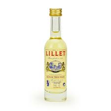 Add the lillet and cook for 1 more minute, then leave to cool, stirring regularly. Sample Bottle Of White Lillet 17 Maison Lillet